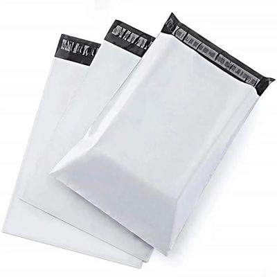 Renkli LDPE Kişiselleştirilmiş Poly Mailers Nakliye Çantaları Ruloda Zarf